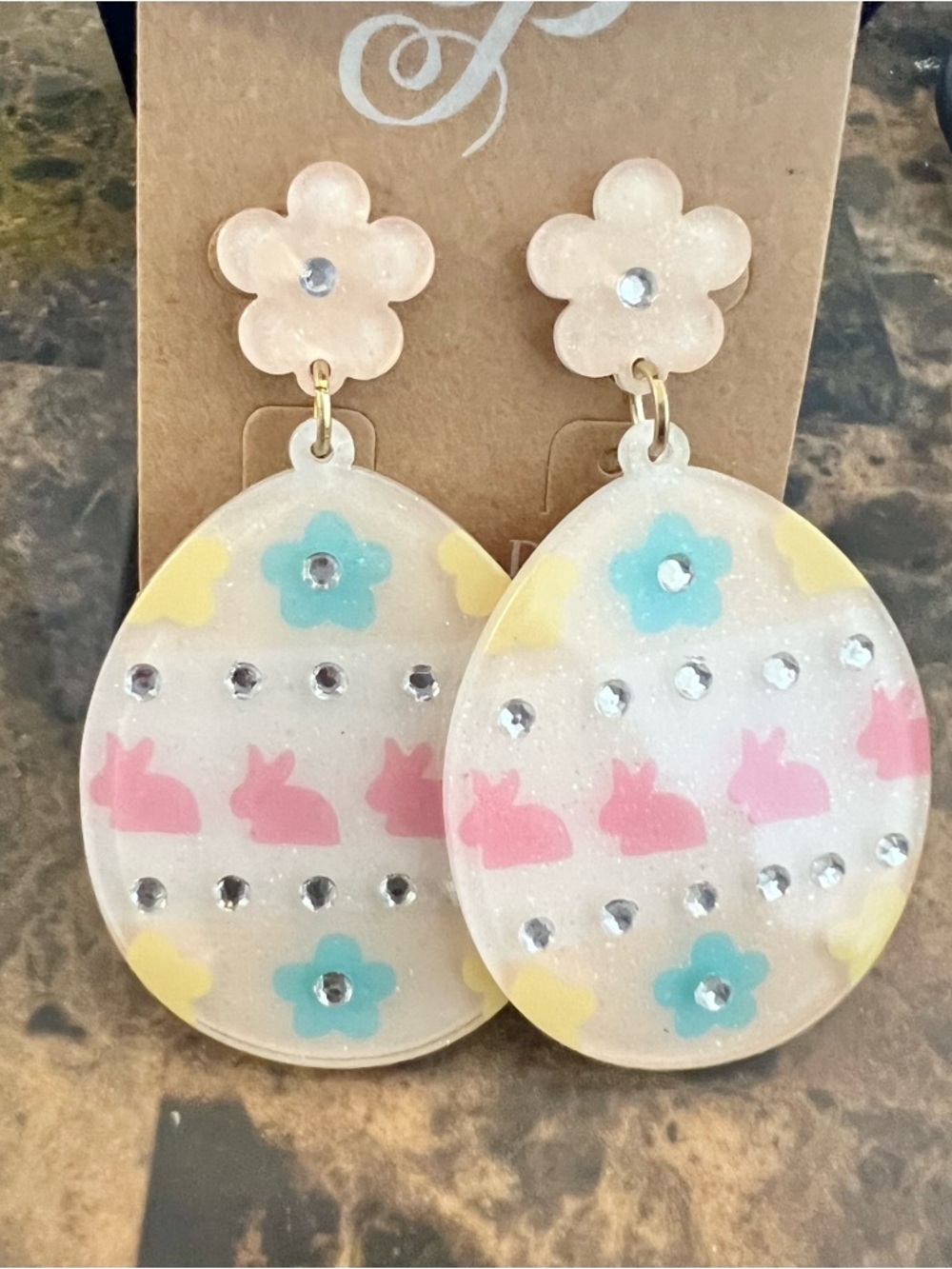 NWT ♥️ Pastel Bunny & Flower Egg Dangle Earrings